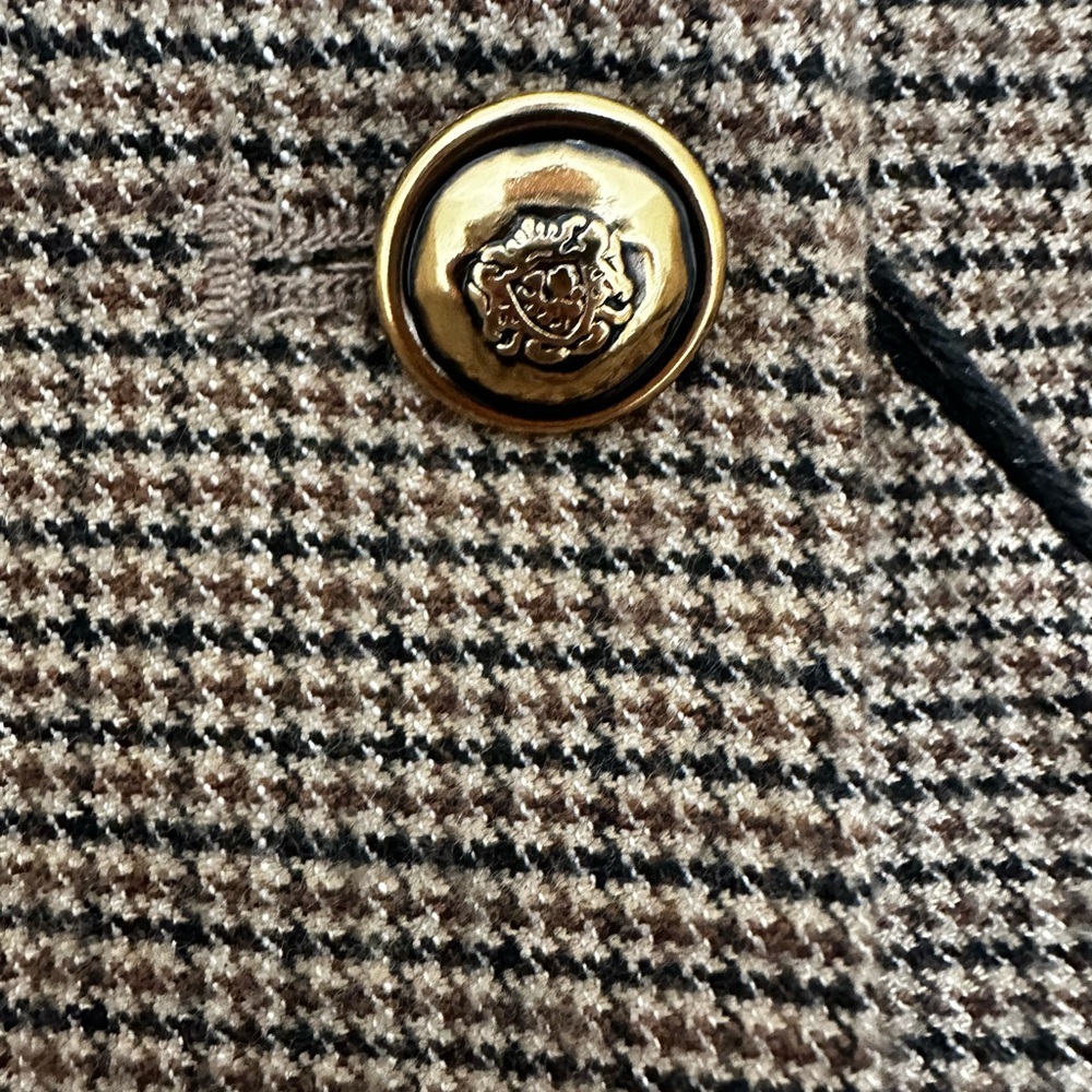 Christian Lacroix Tan Blazer with Gold Buttons - Picture 2 of 13